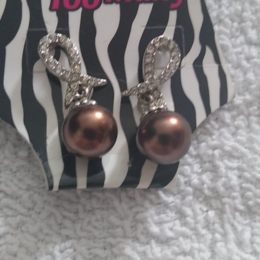 Two pairs of Never too many earrings - Picture 4 of 5